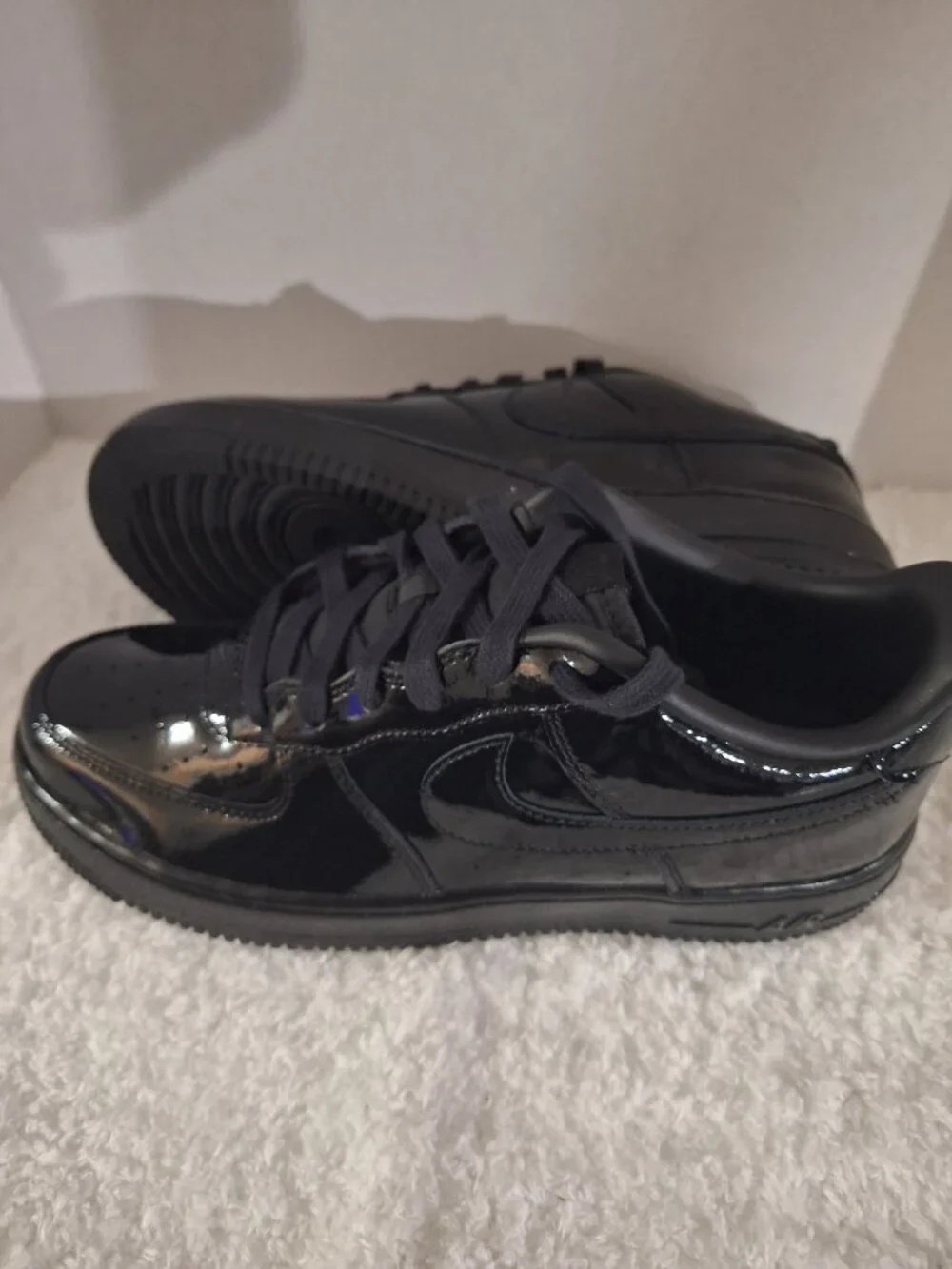 Nike Air Force 1 Patent Black Size 7
